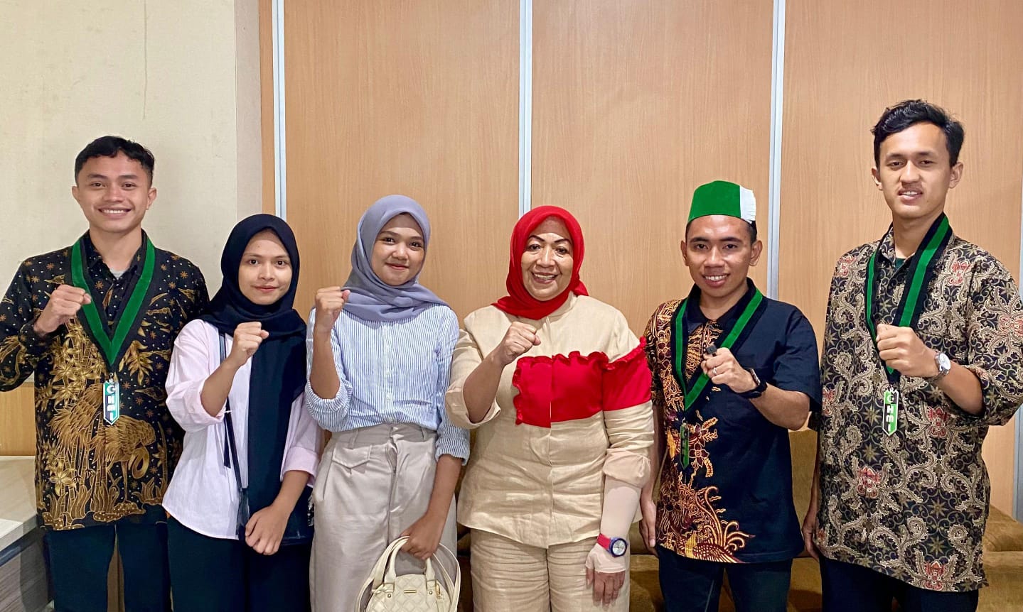 Diskusi Strategis HMI Koorkom UNJ dan DPRD DKI: Refleksi dan Arah Baru Pembangunan Jakarta8 at 11.10.18